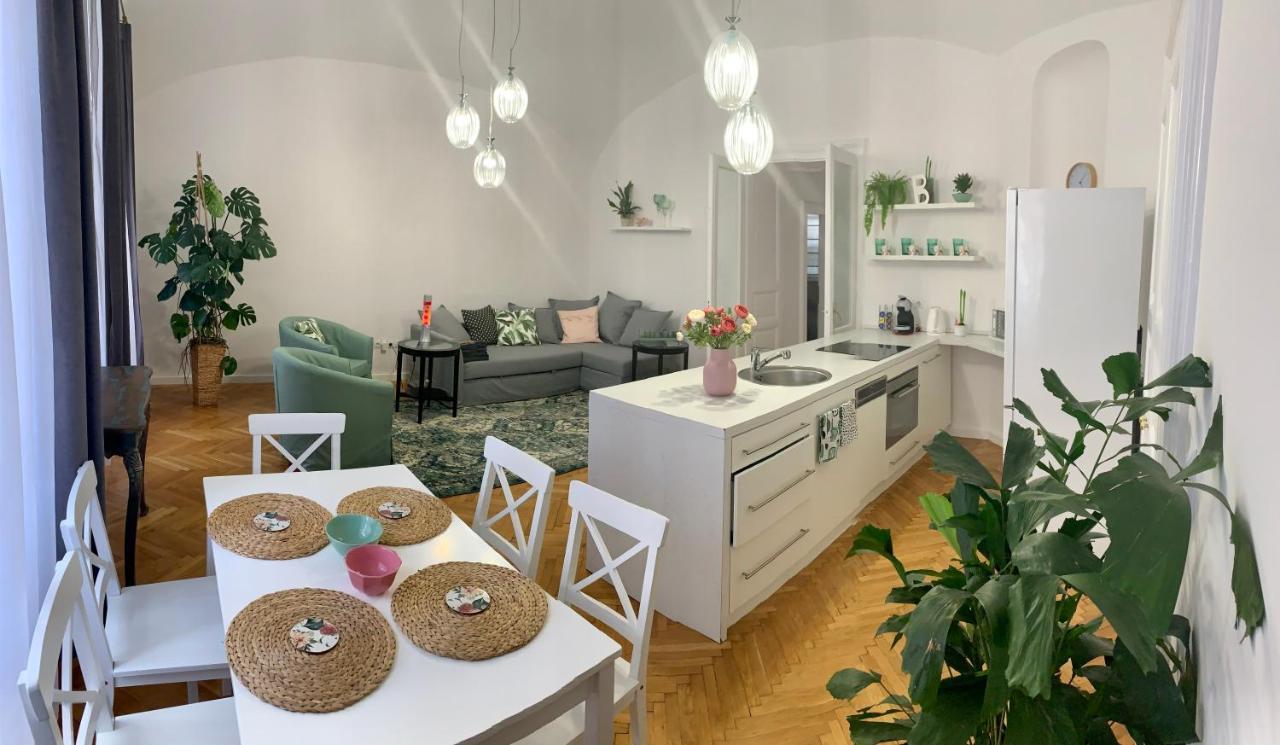 Forst-Haz Apartman Eger Ngoại thất bức ảnh