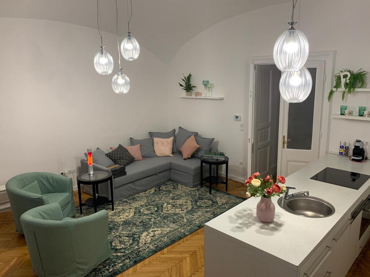 Forst-Haz Apartman Eger Ngoại thất bức ảnh